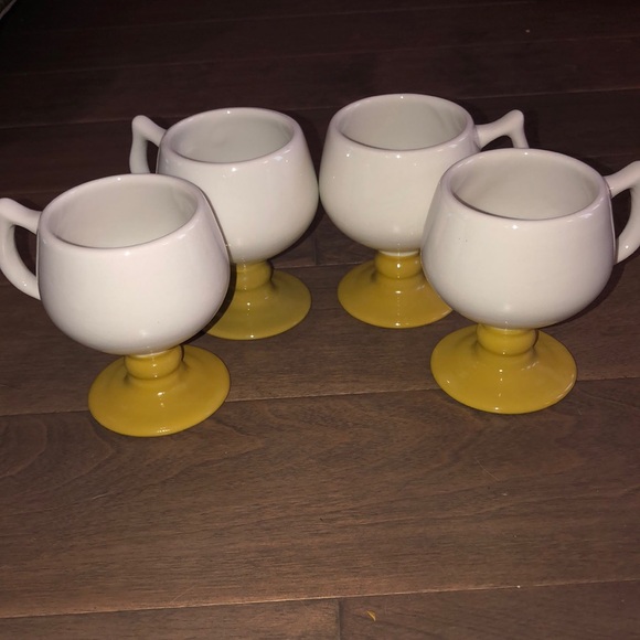 Caribe Other - Vintage 1960s Caribe pedestal mugs (4) Puerto Rico China made in USA gold base